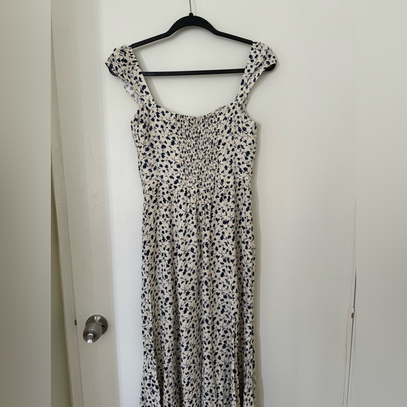 Reformation Dress - Picture 3 of 7